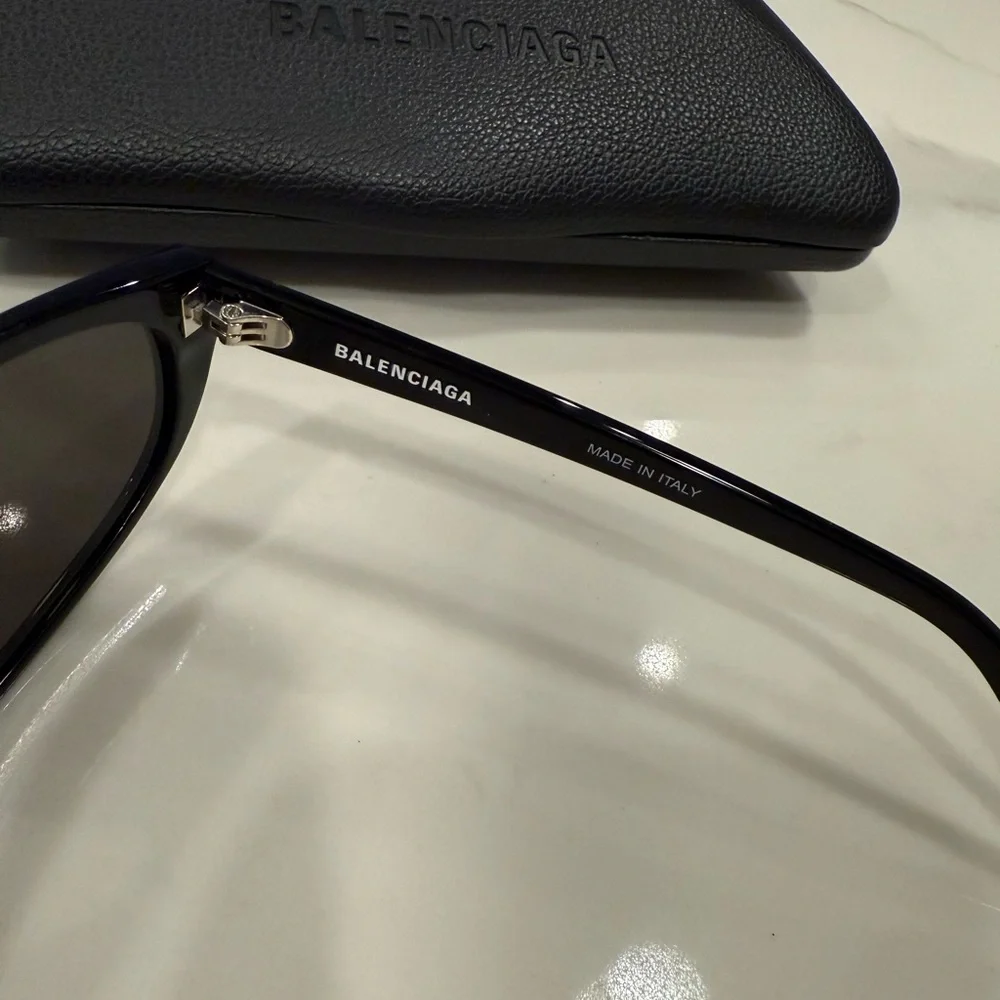 Balenciaga Black Designer Sunglasses - Picture 7 of 10